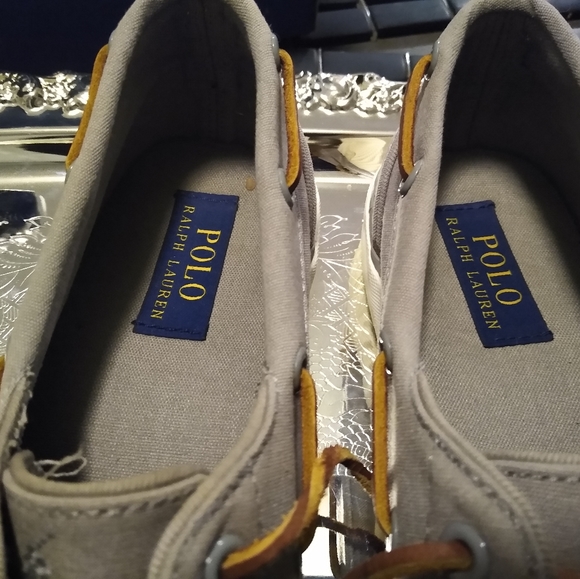 Ralph Lauren Cotton Oxfords - Picture 2 of 4